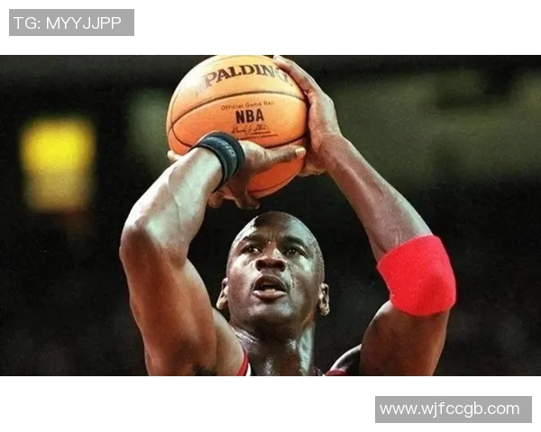 08年奥运篮球决赛中的明星球员与精彩瞬间回顾 08年奥运篮球决赛中的明星球员与精彩瞬间回顾